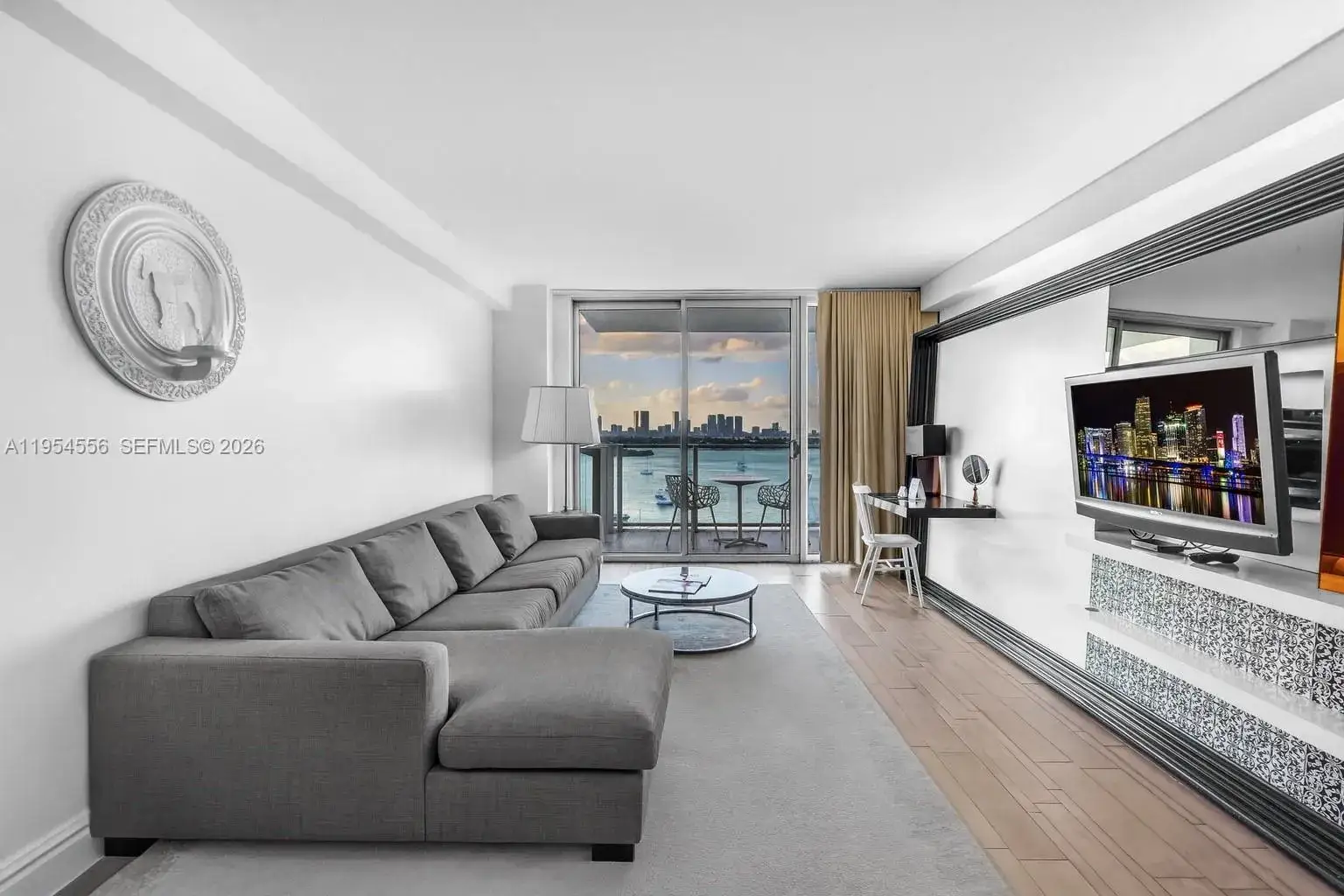 1 bedroom 1 bath Residential for sale at 1100 West Ave # 1420, Miami Beach FL 33139