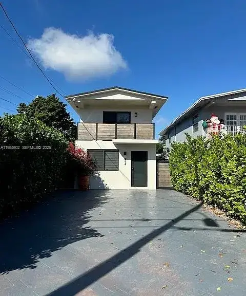 2 bedroom 1 bath Residential Lease for rent at 394 Tamiami Canal Rd # 394, Miami FL 33144