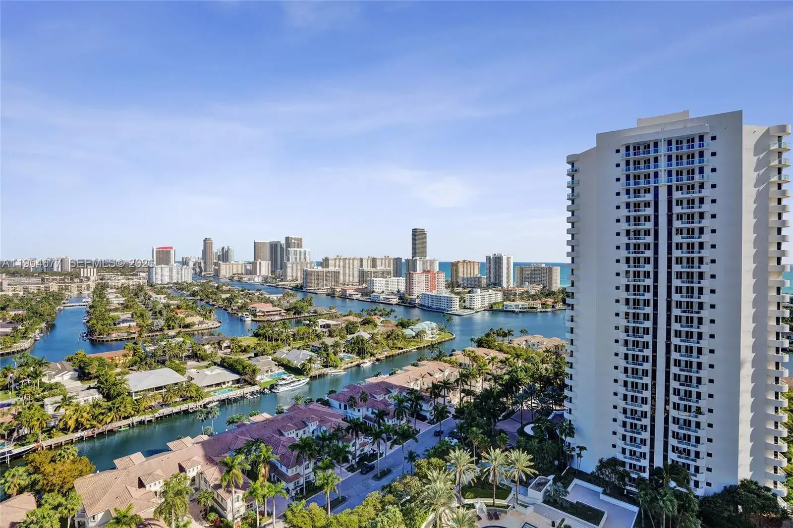 3 bedroom 2 bath Residential for sale at 21205 Yacht Club Dr # 2310, Aventura FL 33180