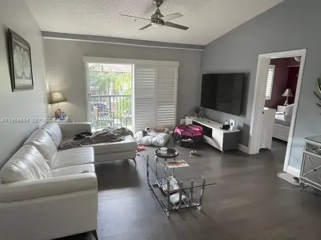 2039 SE 10th Ave # 517, Fort Lauderdale FL 33316