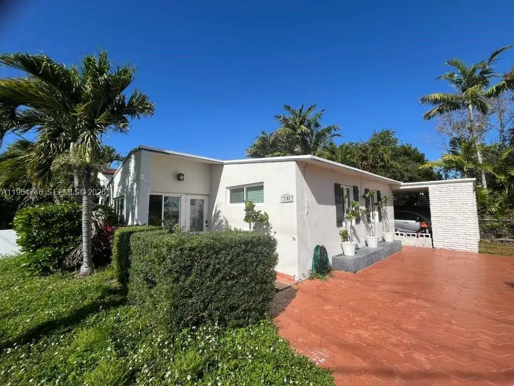 3 bedroom 2 bath Residential for sale at 3101 SW 18th St, Miami FL 33145