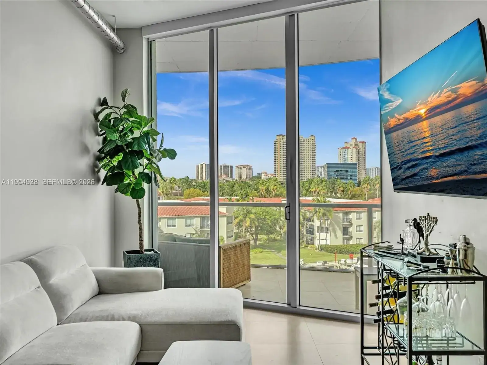 2 bedroom 2 bath Residential Lease for rent at 3029 NE 188th St # 503, Aventura FL 33180