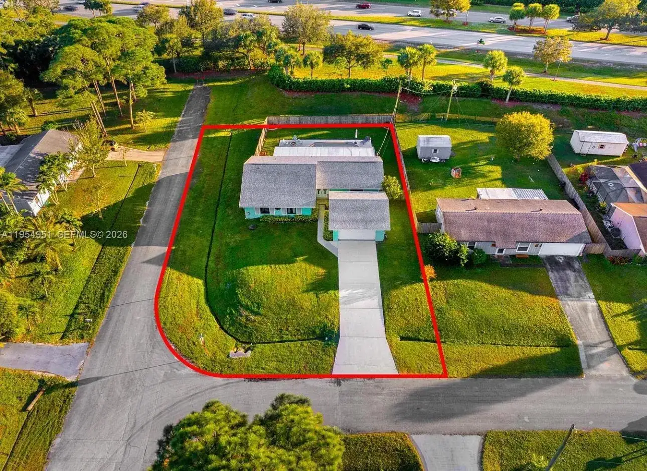 3 bedroom 2 bath Residential for sale at 298 SE Grove, Port St. Lucie FL 34983