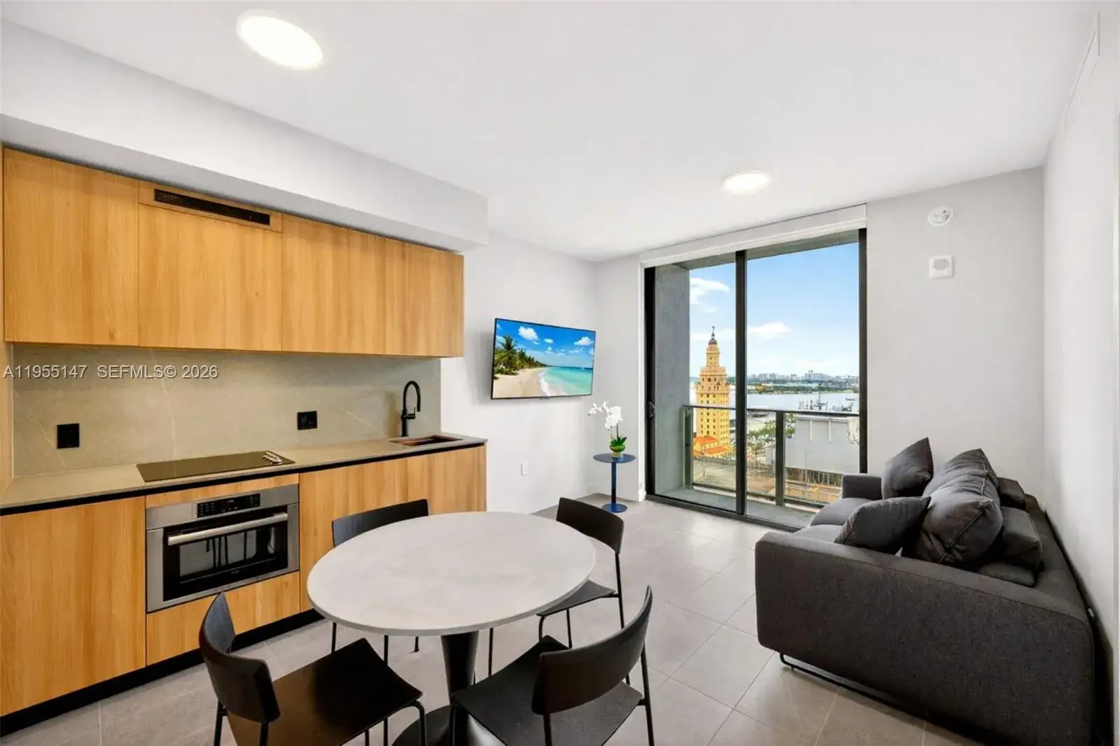 1 bedroom 1 bath Residential for sale at 121 NE 5th Street # 1913, Miami FL 33132