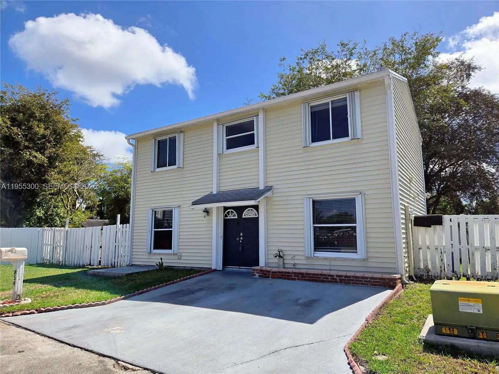 4 bedroom 2 bath Residential for sale at 854 SW 8th Pl, Florida City FL 33034