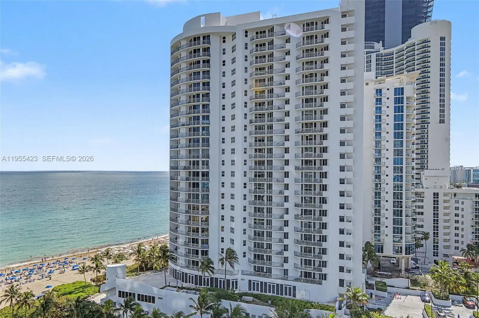 2 bedroom 2 bath Residential Lease for rent at 17475 Collins Ave # 904, Miami Beach FL 33160