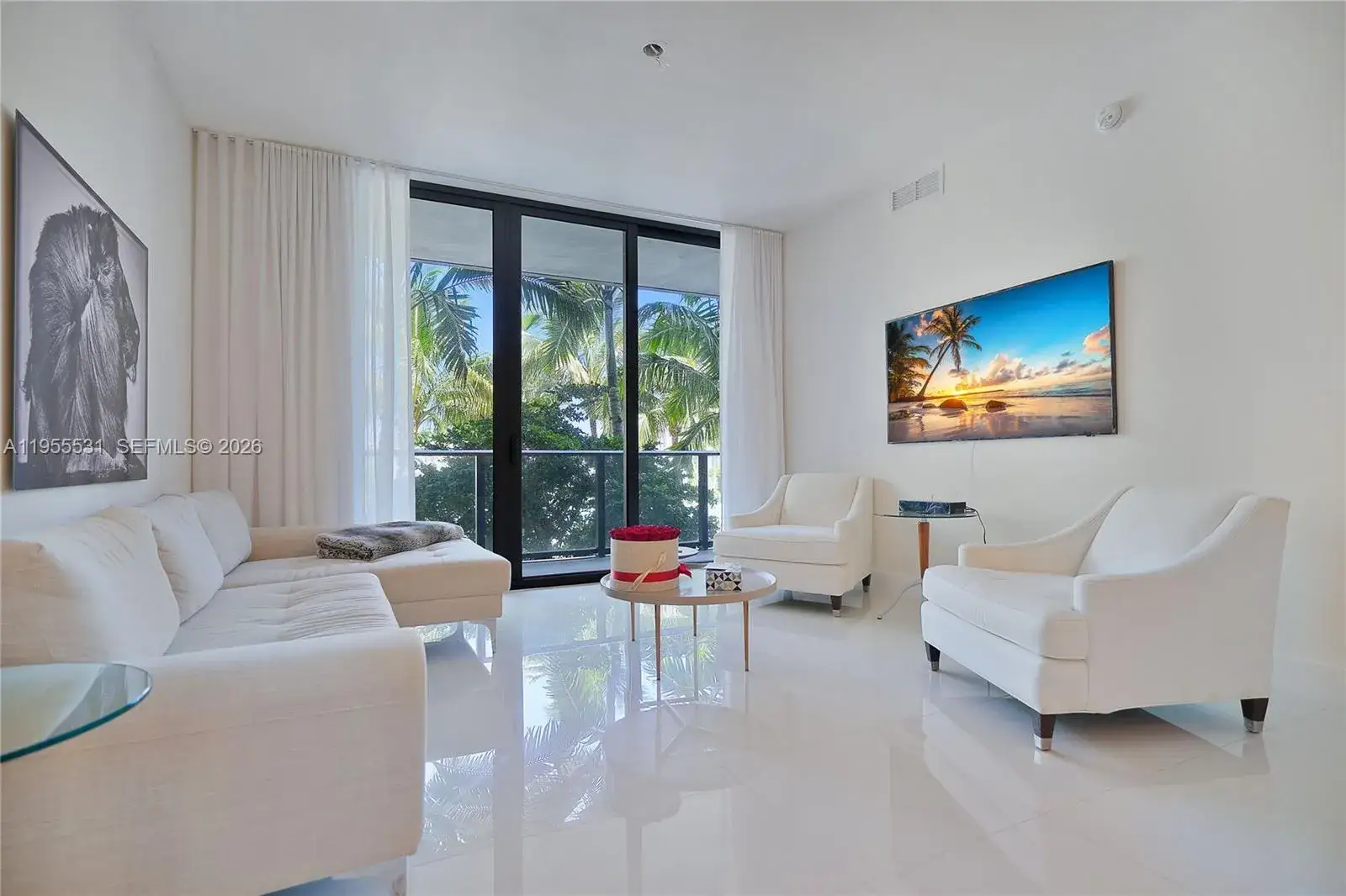 2 bedroom 2 bath Residential Lease for rent at 2960 NE 207th St # 615, Aventura FL 33180