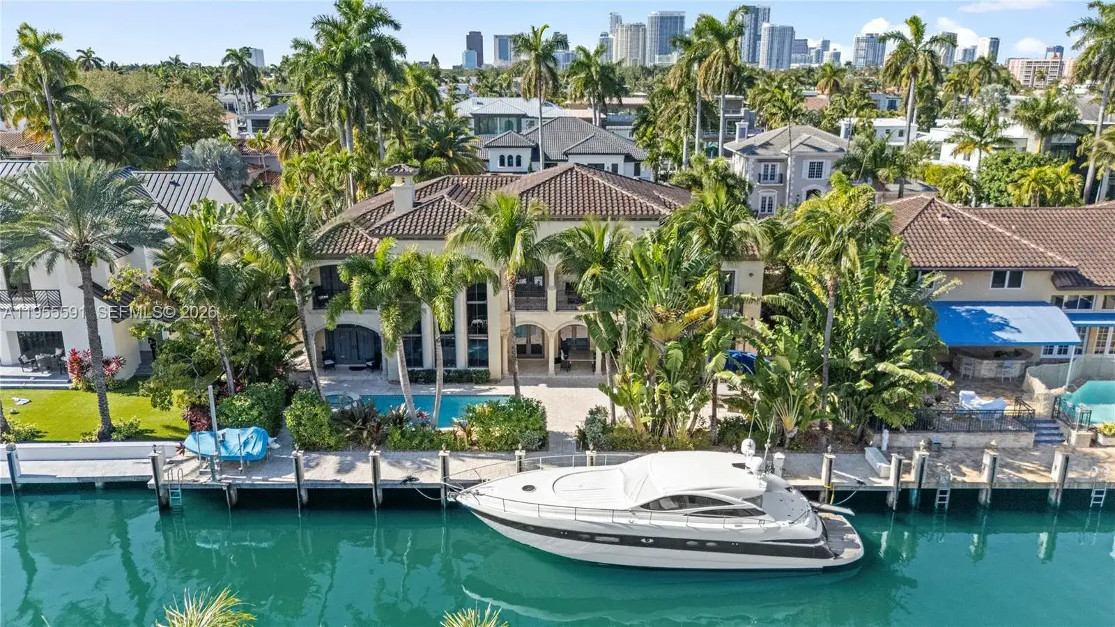 7 bedroom 7 bath Residential Lease for rent at 510 San Marco Dr, Fort Lauderdale FL 33301