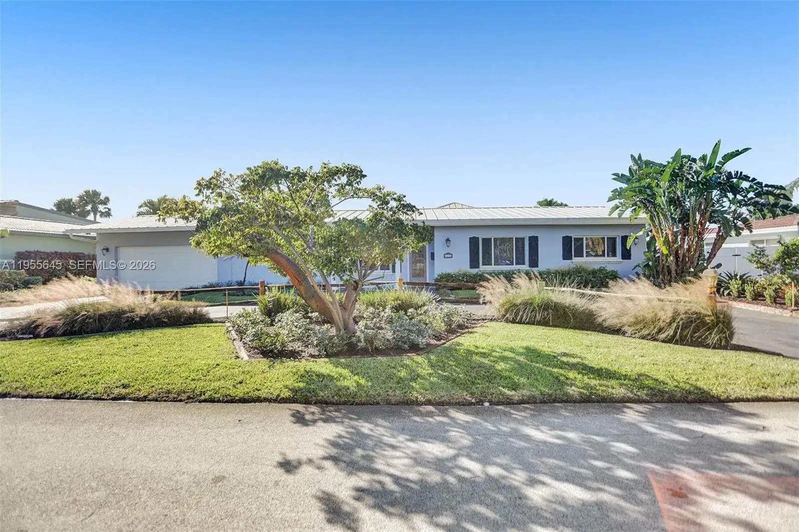6 bedroom 4 bath Residential for sale at 2797 NE 21st Ter, Lighthouse Point FL 33064