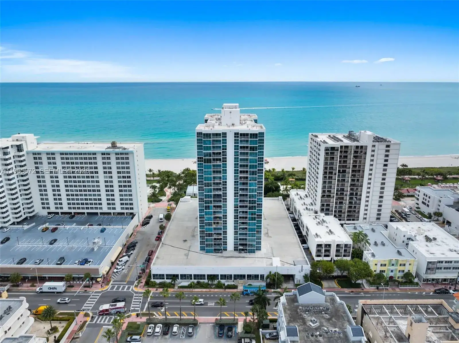 1 bedroom 1 bath Residential for sale at 2655 Collins Ave # 707, Miami Beach FL 33140