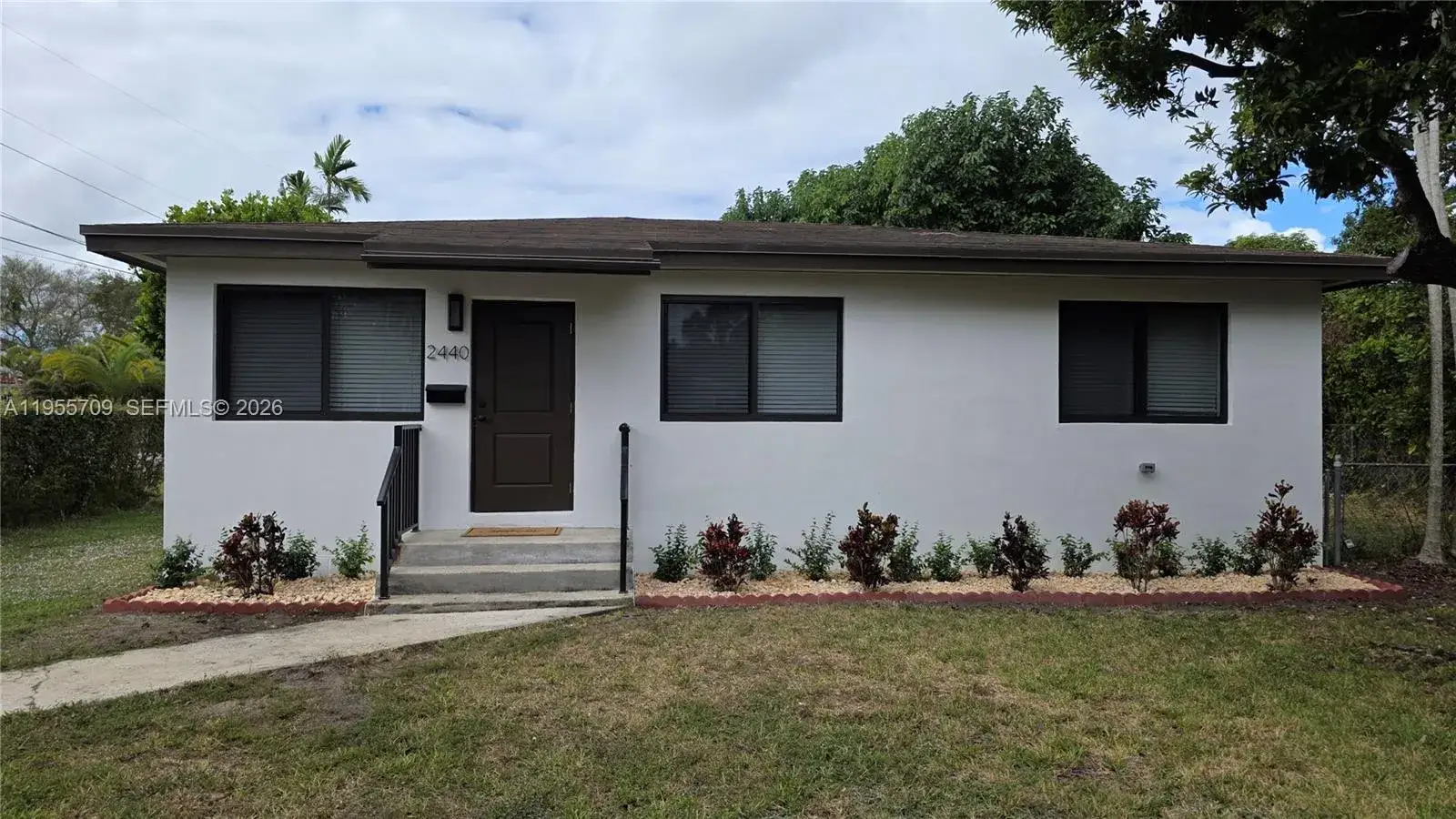3 bedroom 1 bath Residential Lease for rent at 2440 SW 64th Ave, Miami FL 33155