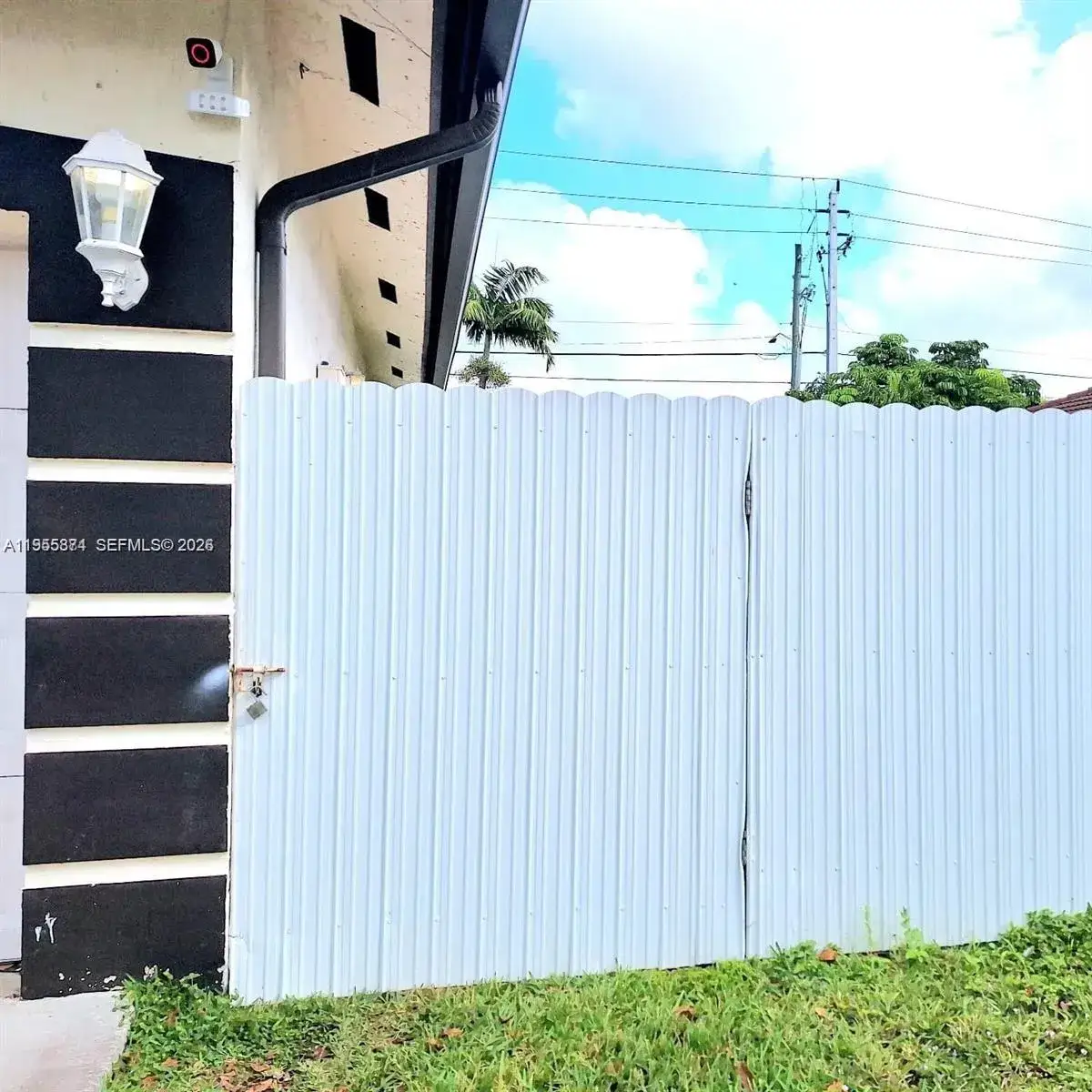 1 bedroom 1 bath Residential Lease for rent at 13249 SW 200th Ter # 1, Miami FL 33177
