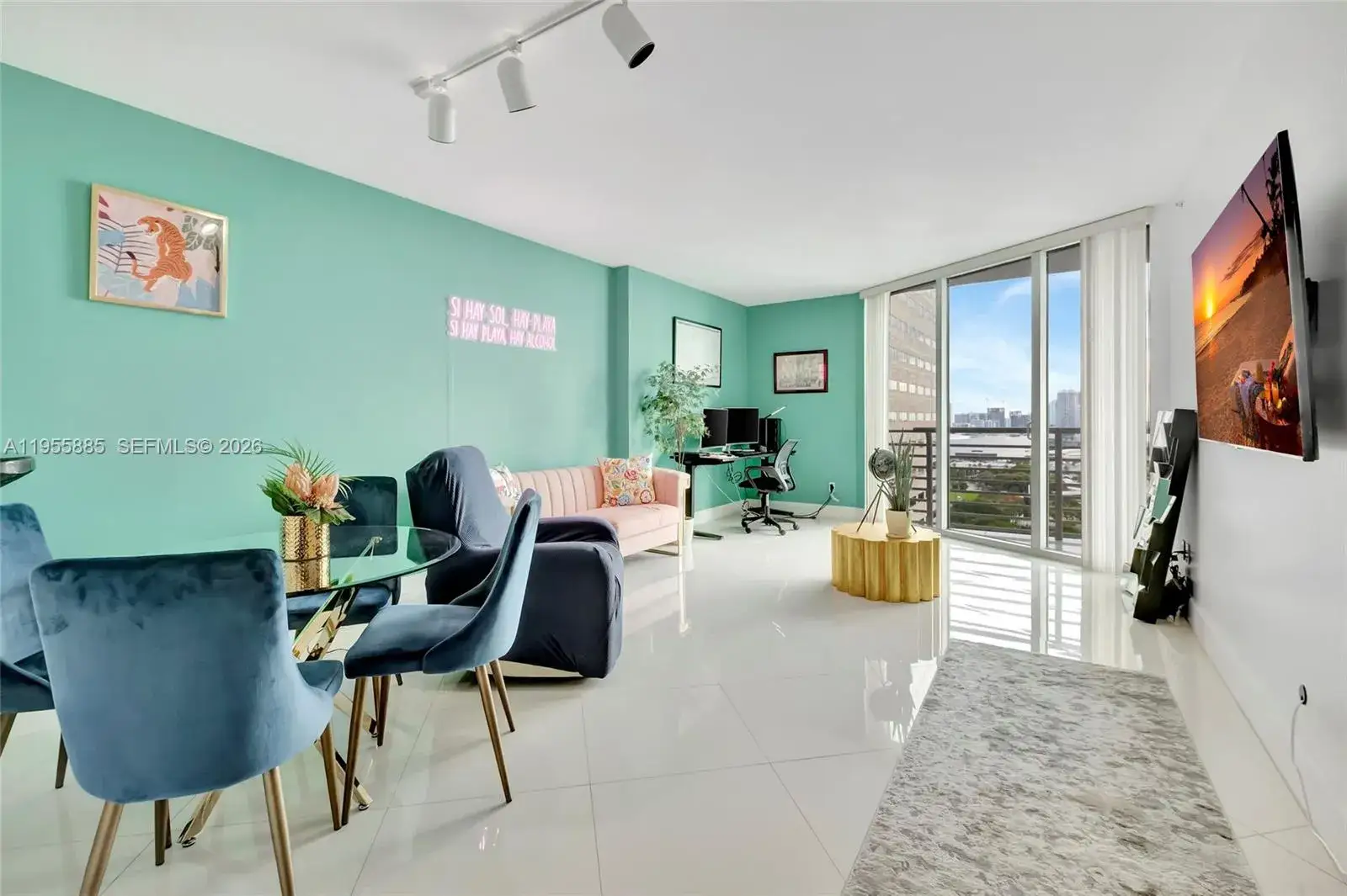 1 bedroom 1 bath Residential for sale at 325 S Biscayne Blvd # 2616, Miami FL 33131