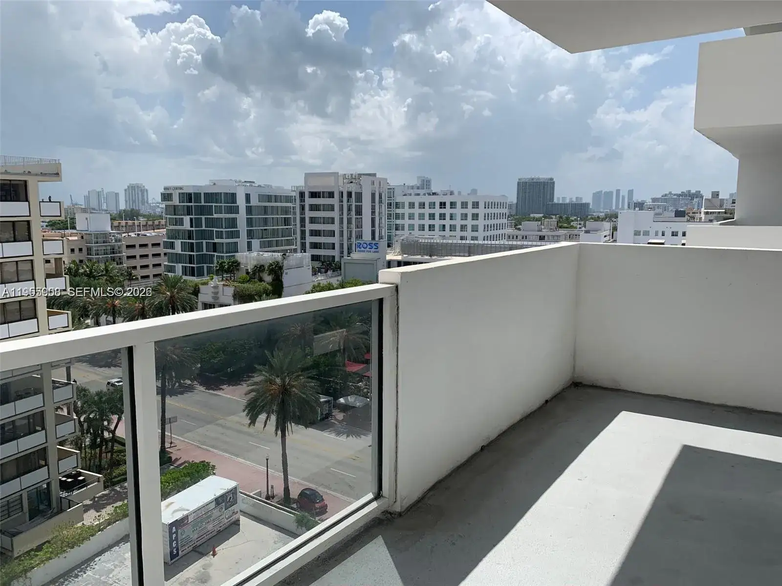 1 bath Residential Lease for rent at 100 Lincoln Rd # 903, Miami Beach FL 33139