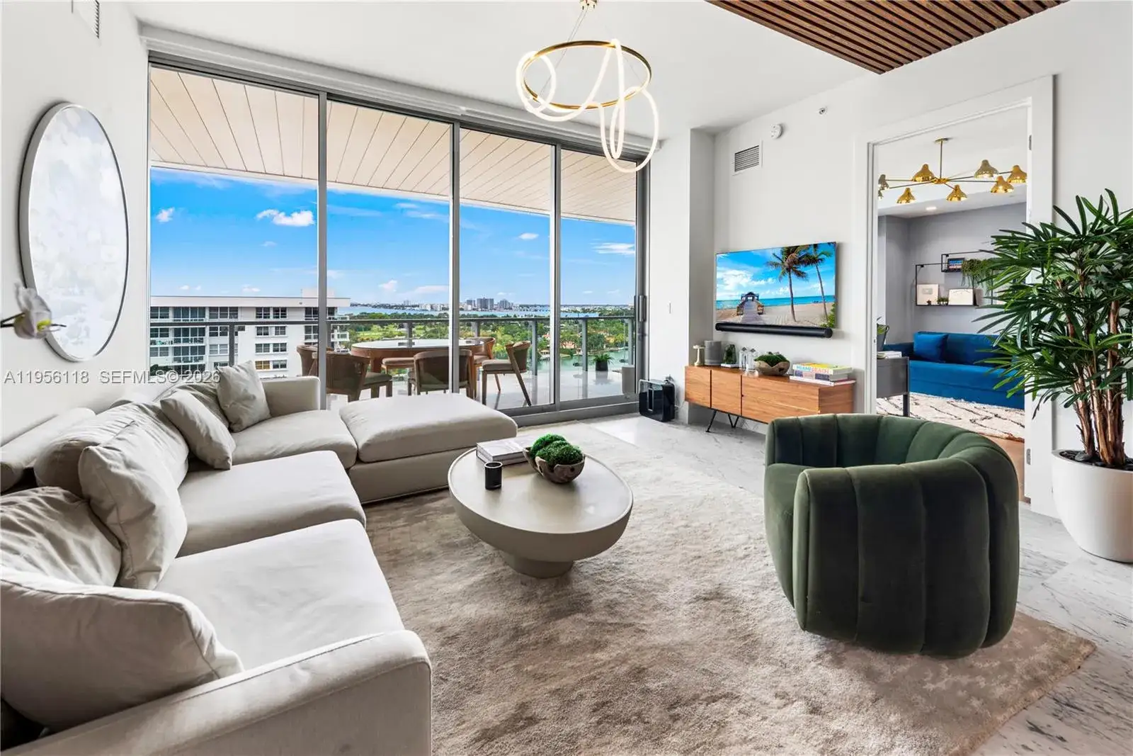 2 bedroom 2 bath Residential Lease for rent at 5775 Collins Ave # 1405, Miami Beach FL 33140