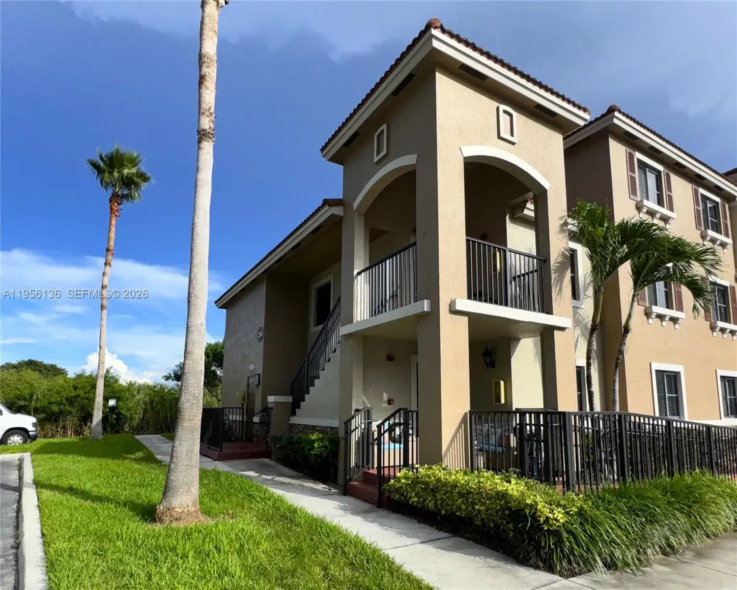 3 bedroom 2 bath Residential for sale at 22441 SW 88th Pl # 5, Cutler Bay FL 33190