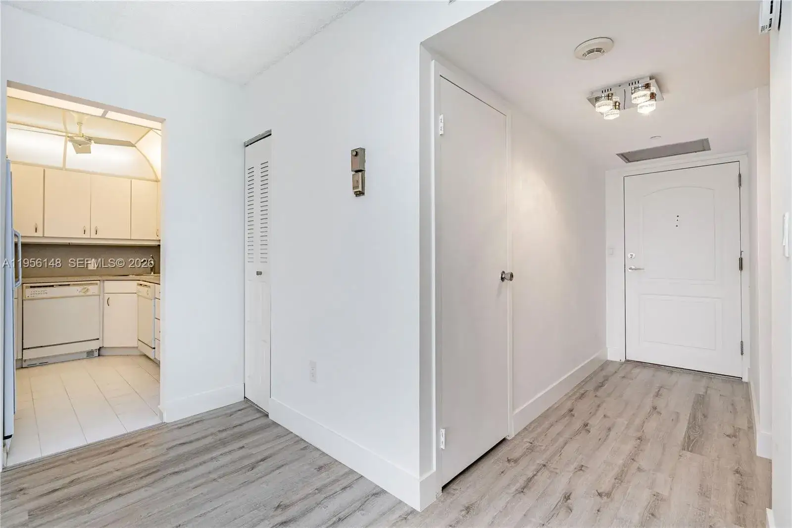 1 bedroom 1 bath Residential for sale at 3625 N Country Club Dr # 901, Aventura FL 33180