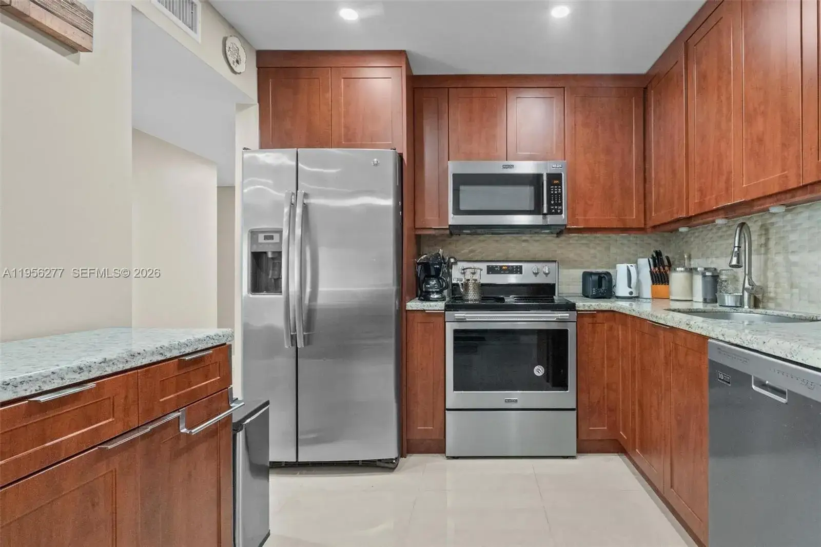2 bedroom 2 bath Residential for sale at 13810 SW 112th St # 102, Miami FL 33186