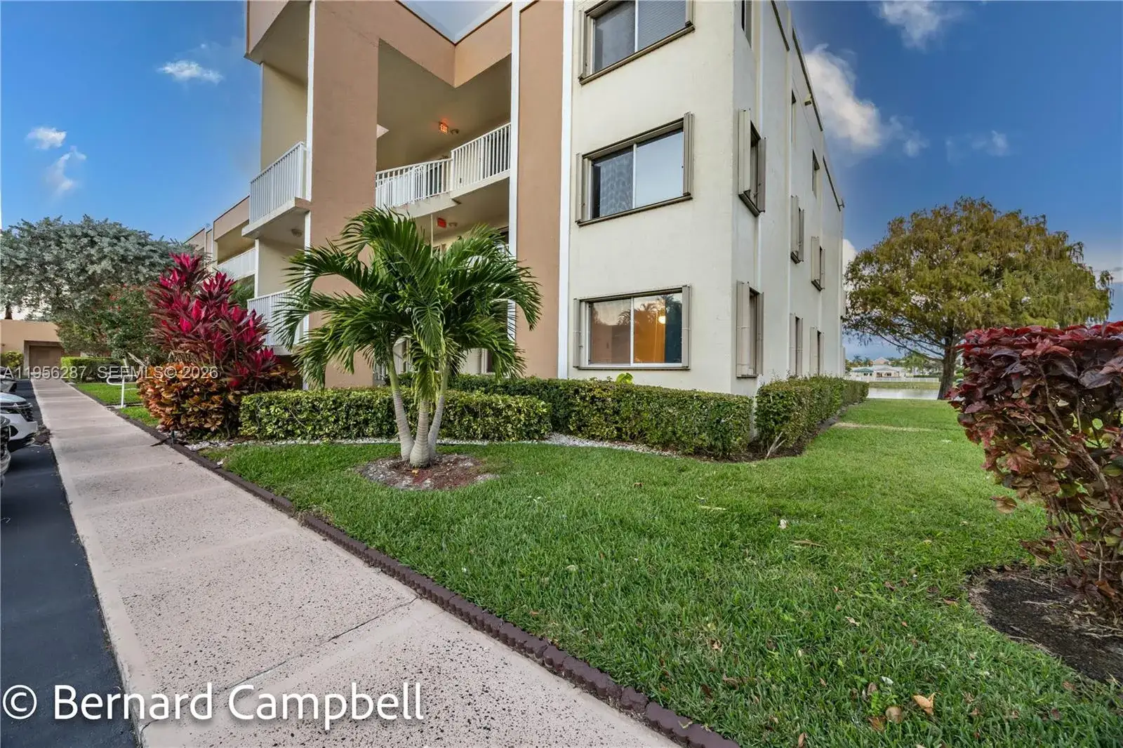 2 bedroom 2 bath Residential for sale at 7264 S Devon Dr # 112, Tamarac FL 33321