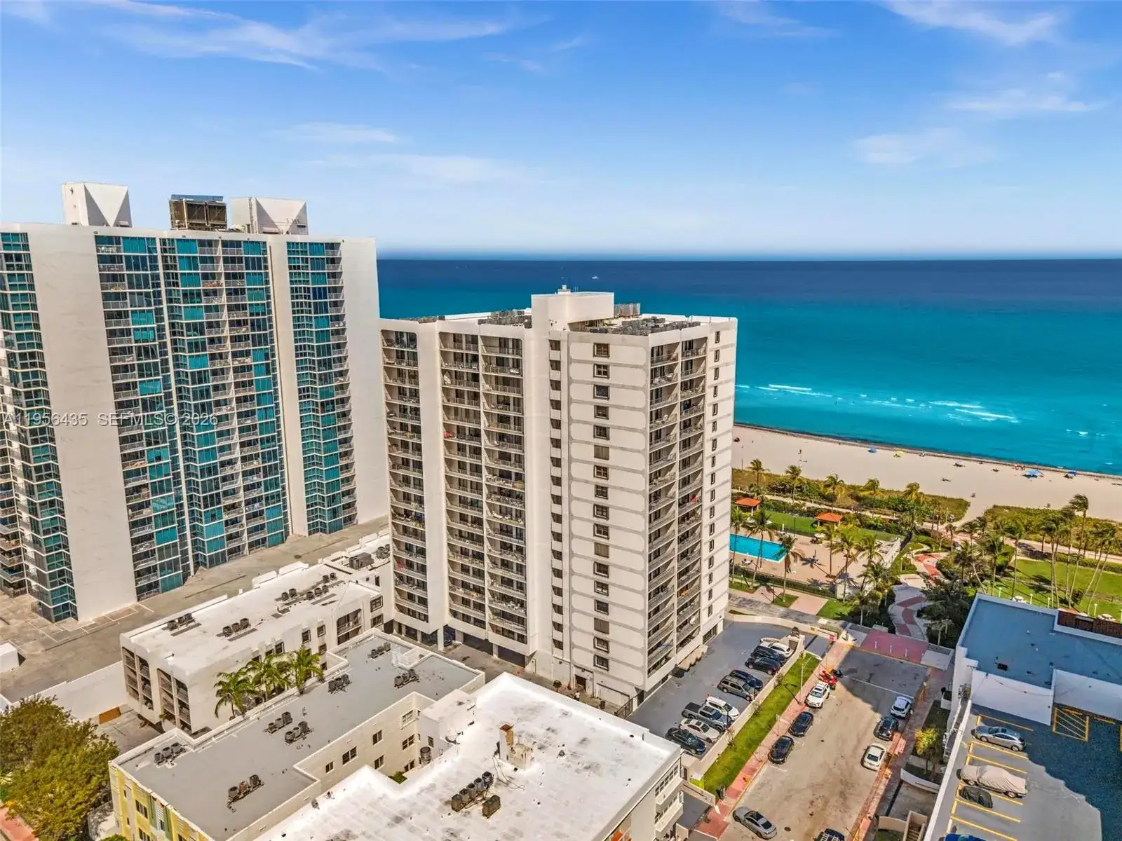 2 bedroom 2 bath Residential for sale at 2625 Collins Ave # 1109, Miami Beach FL 33140