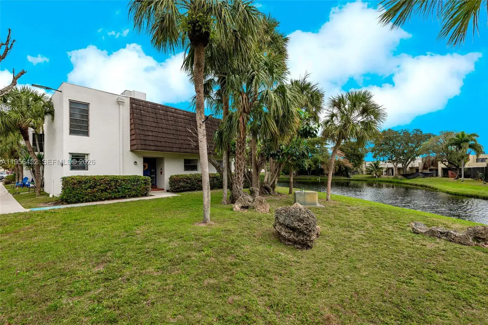 4 bedroom 2 bath Residential for sale at 1501 NW 90th Way # 1501, Pembroke Pines FL 33024
