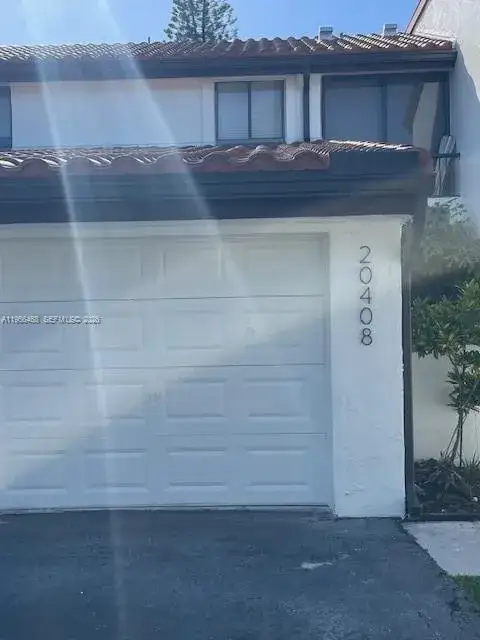 3 bedroom 2 bath Residential for sale at 20408 NE 34th Ct # 21, Aventura FL 33180
