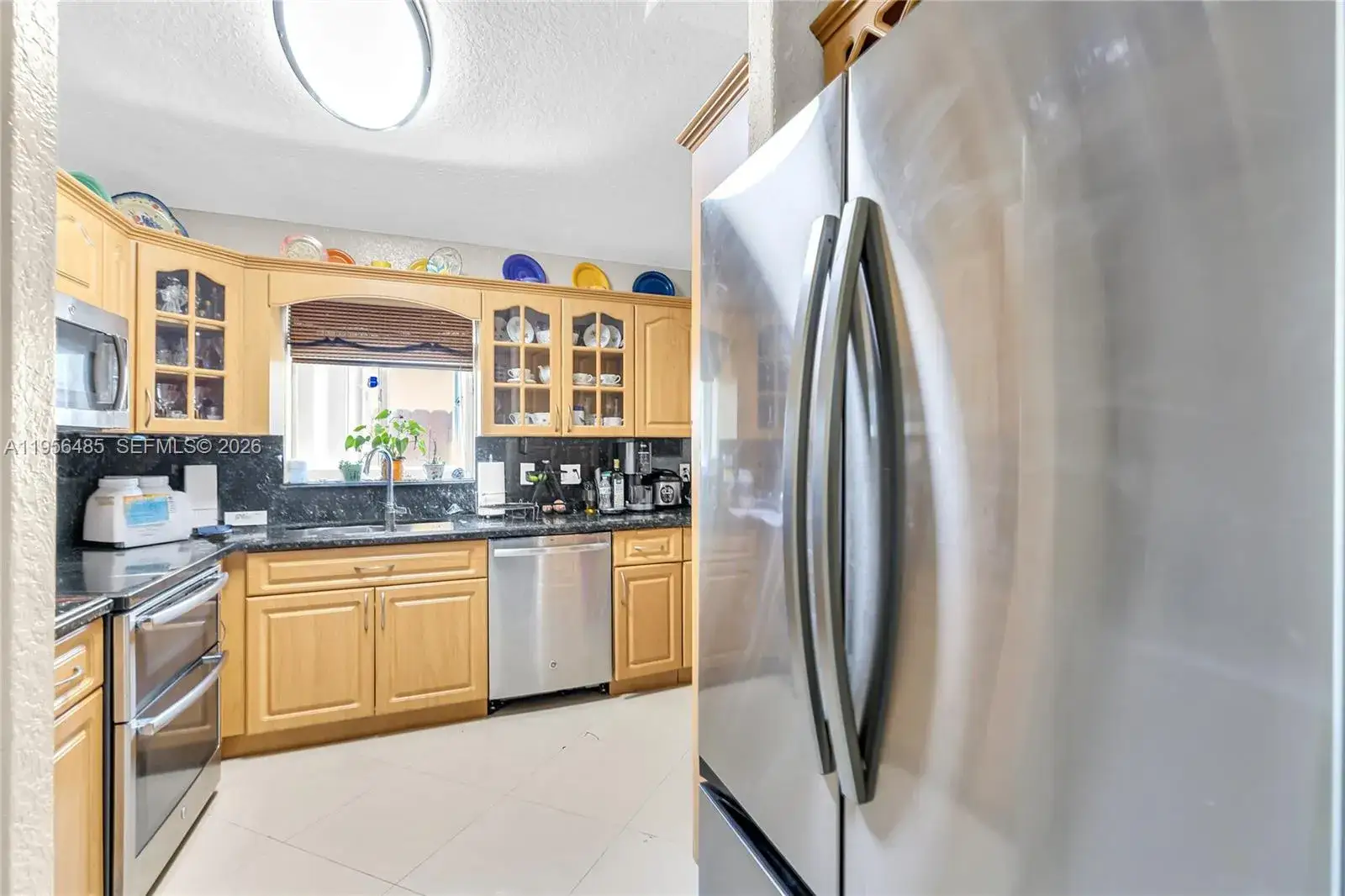 3 bedroom 2 bath Residential for sale at 9719 NW 127th St, Hialeah Gardens FL 33018