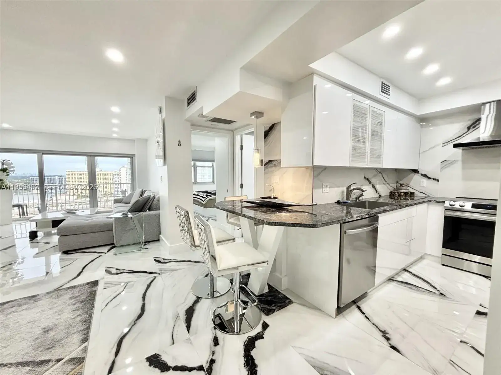 1 bedroom 1 bath Residential for sale at 1965 S Ocean Dr # 15B, Hallandale Beach FL 33009