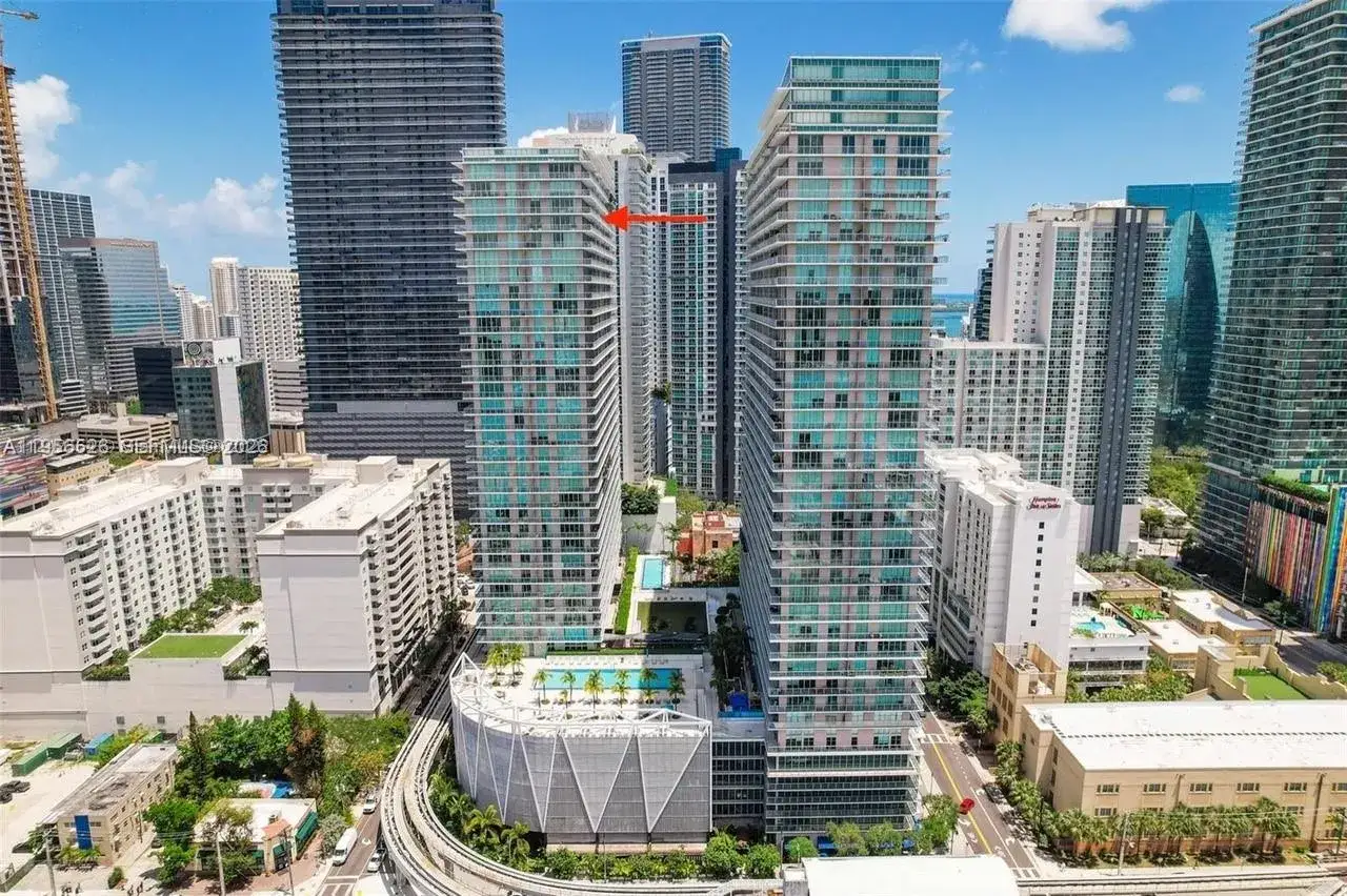2 bedroom 2 bath Residential for sale at 1111 SW 1st Ave, Miami FL 33130