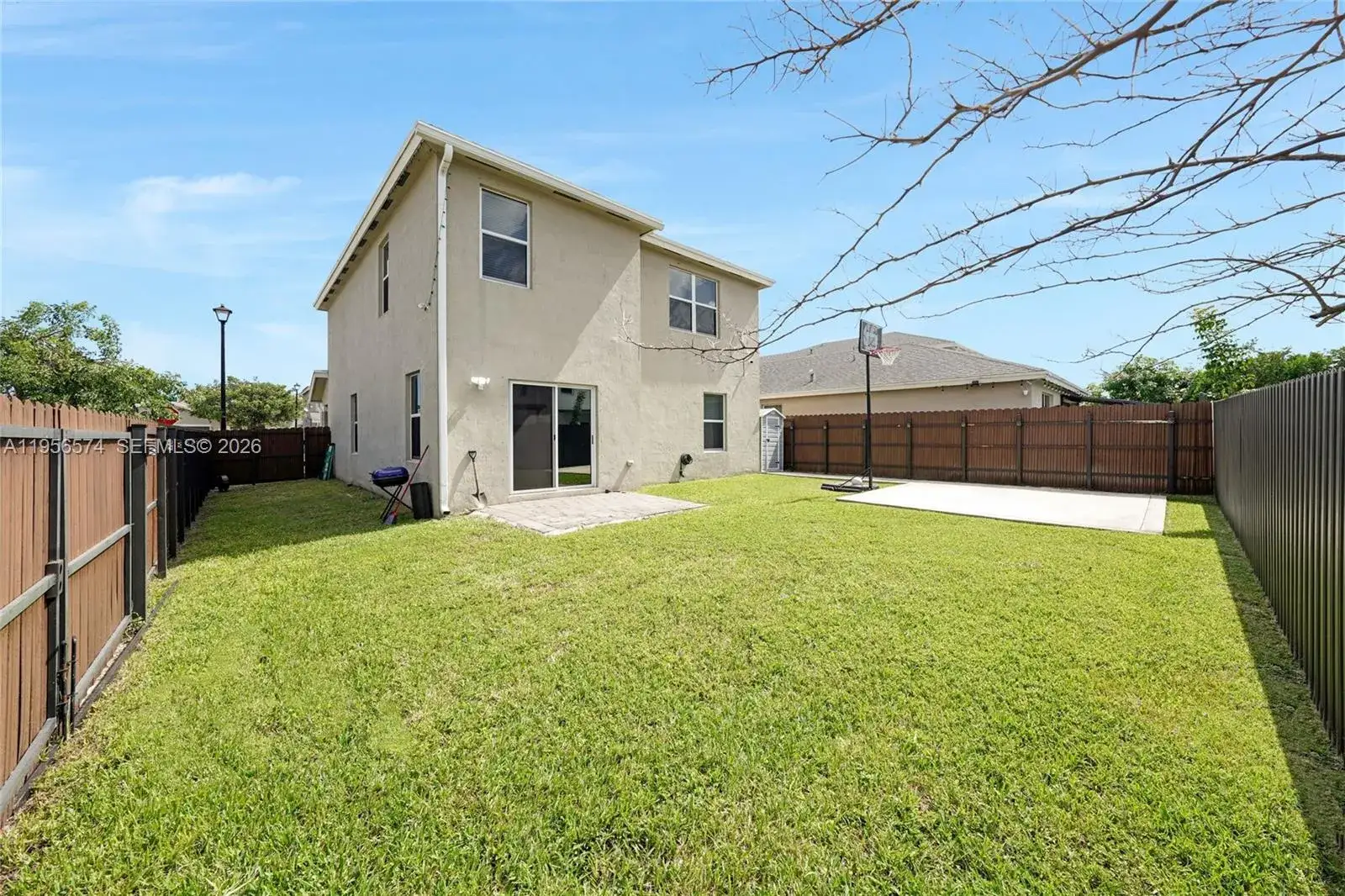 4 bedroom 3 bath Residential for sale at 572 NE 6th Pl, Homestead FL 33034