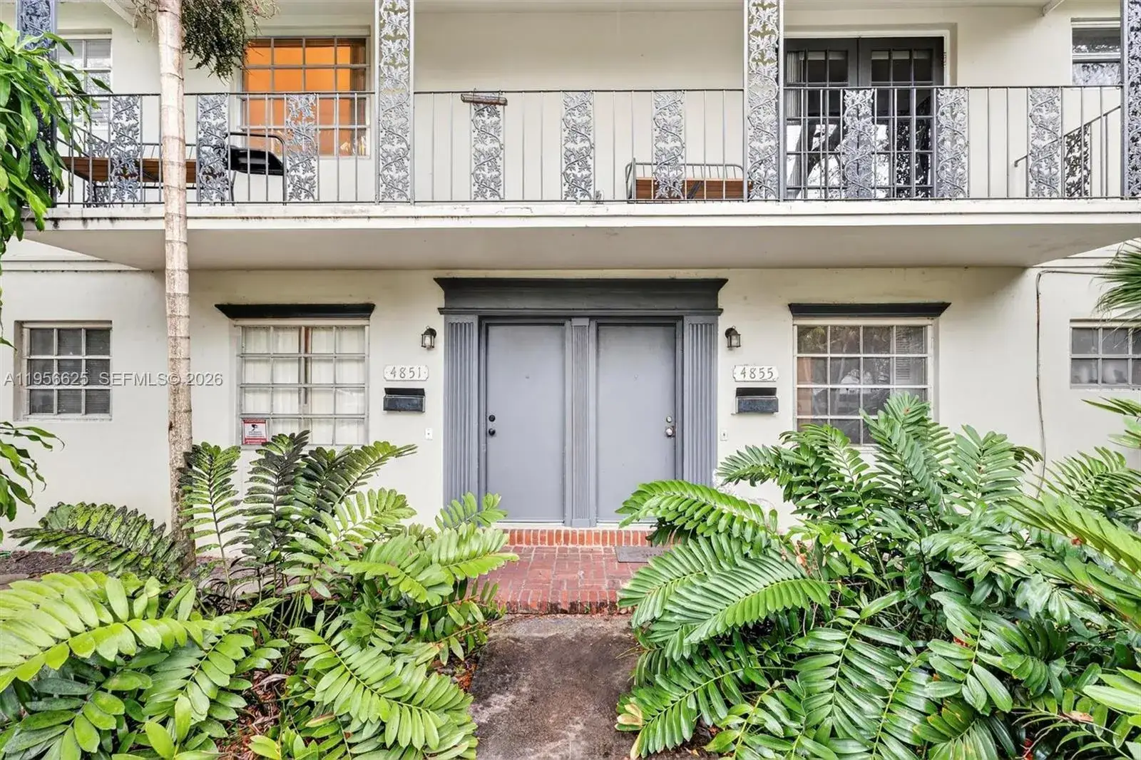 8 bedroom 4 bath Residential for sale at 4855 University Dr # 4855, Coral Gables FL 33146