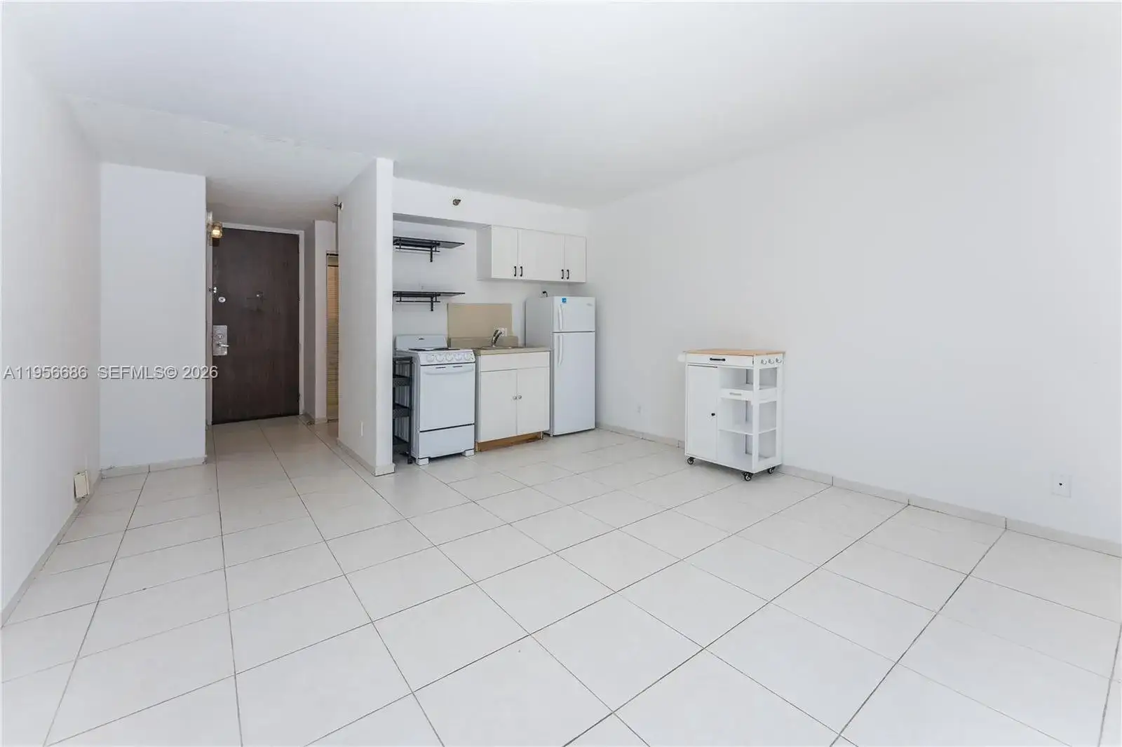 1 bath Residential Lease for rent at 16450 NW 2nd Ave # 103, Miami FL 33169