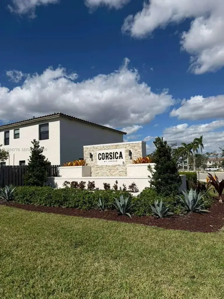 3 bedroom 3 bath Residential for sale at 11855 SW 246th Ter, Homestead FL 33032