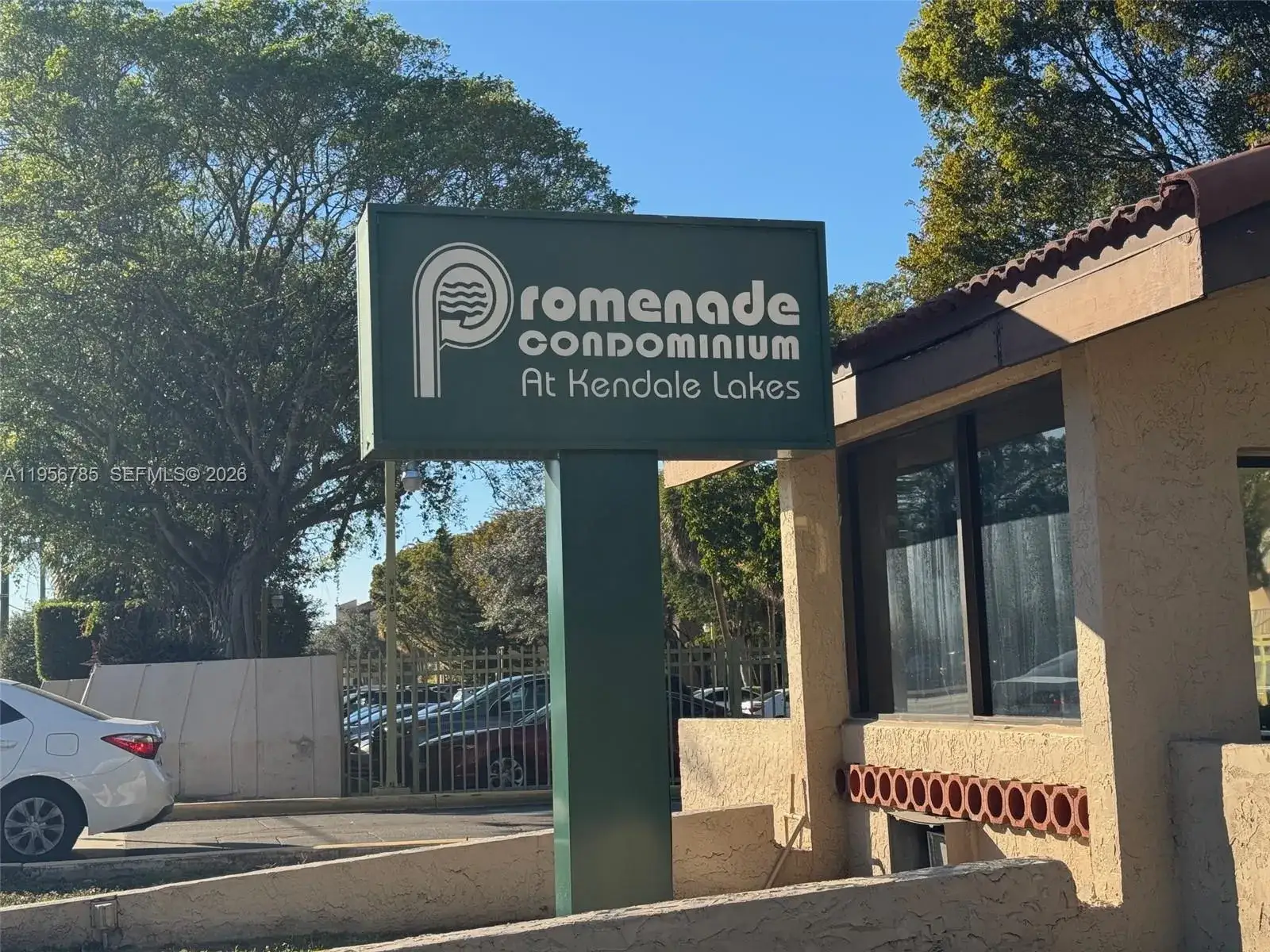 1 bedroom 1 bath Residential Lease for rent at 14415 N Kendall Dr # 212G, Miami FL 33186