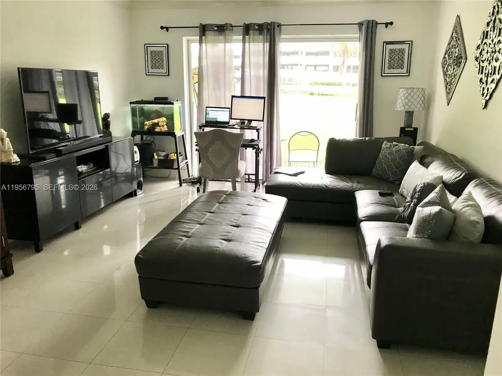 2 bedroom 2 bath Residential Lease for rent at 7328 SW 82nd St # B113, Miami FL 33143
