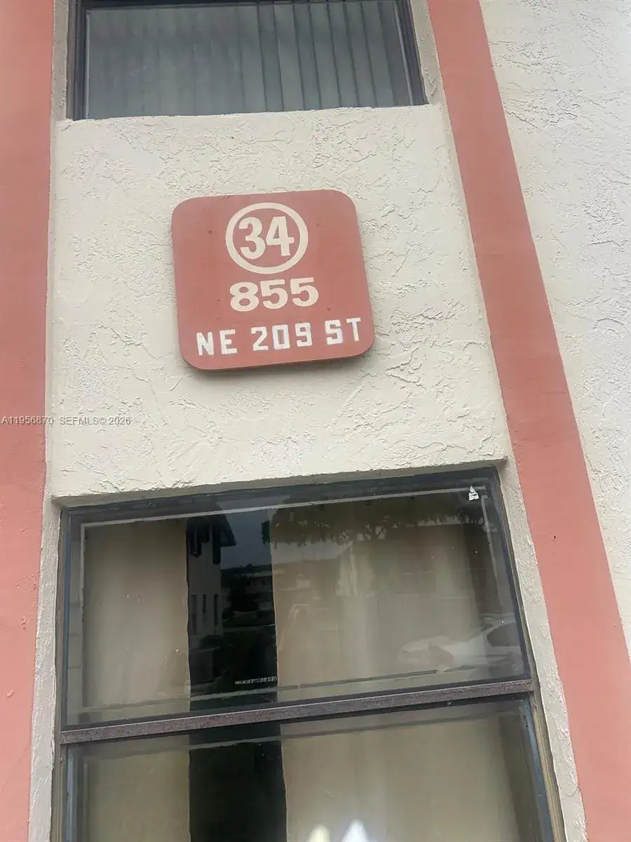 3 bedroom 2 bath Residential Lease for rent at 855 NE 209th St # 34, Miami FL 33179