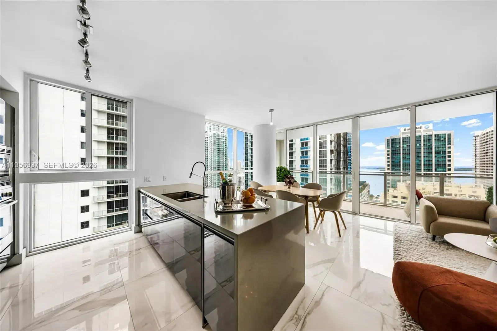 2 bedroom 2 bath Residential for sale at 1080 Brickell Ave # 2708, Miami FL 33131