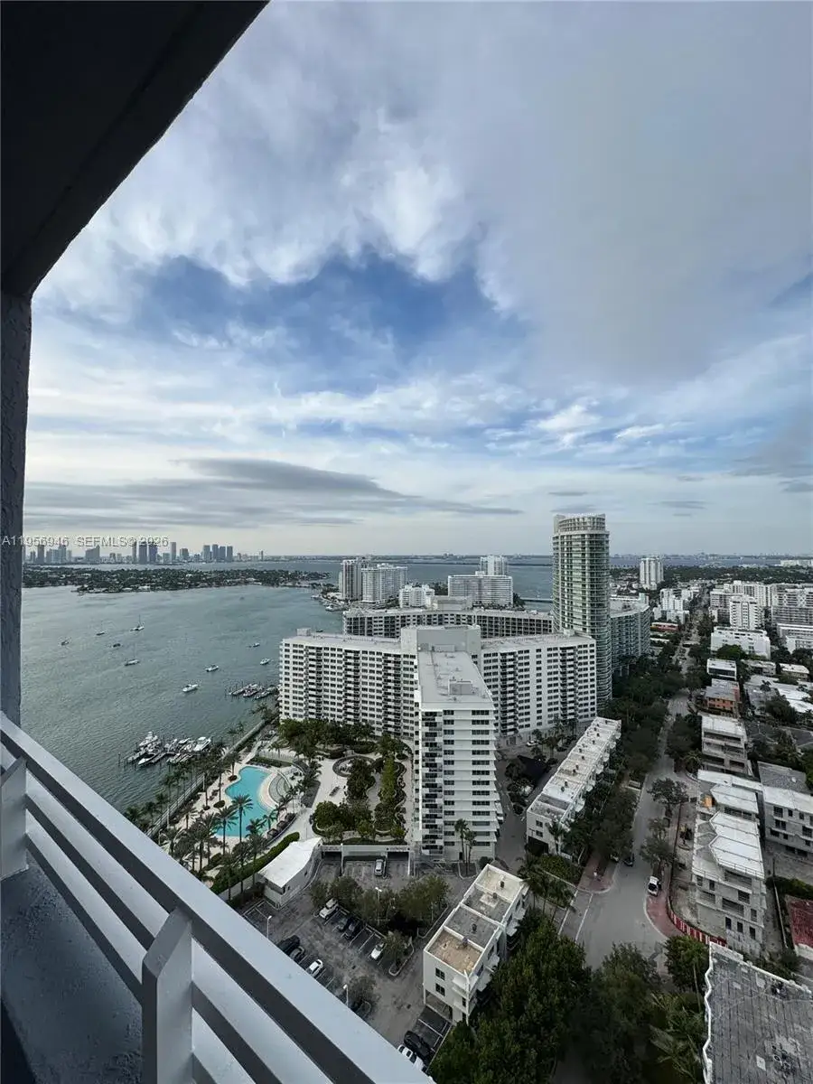2 bedroom 2 bath Residential Lease for rent at 1330 West Ave # 3007, Miami Beach FL 33139