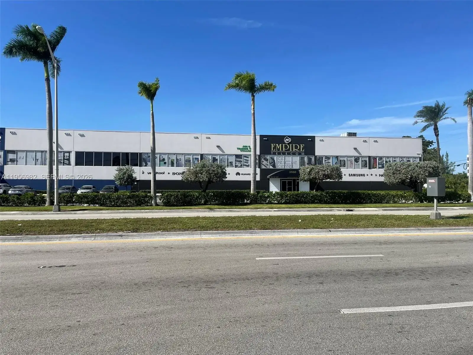 Commercial Sale for sale at 3560 NW 72nd Ave, Miami FL 33122