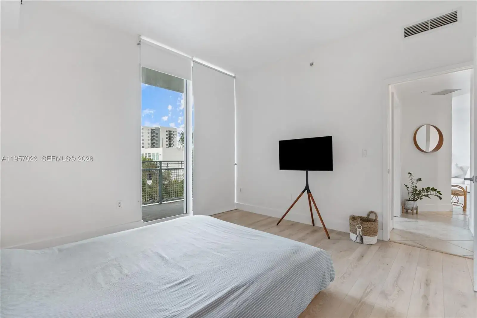 2 bedroom 2 bath Residential for sale at 350 NE 24th St # 406, Miami FL 33137