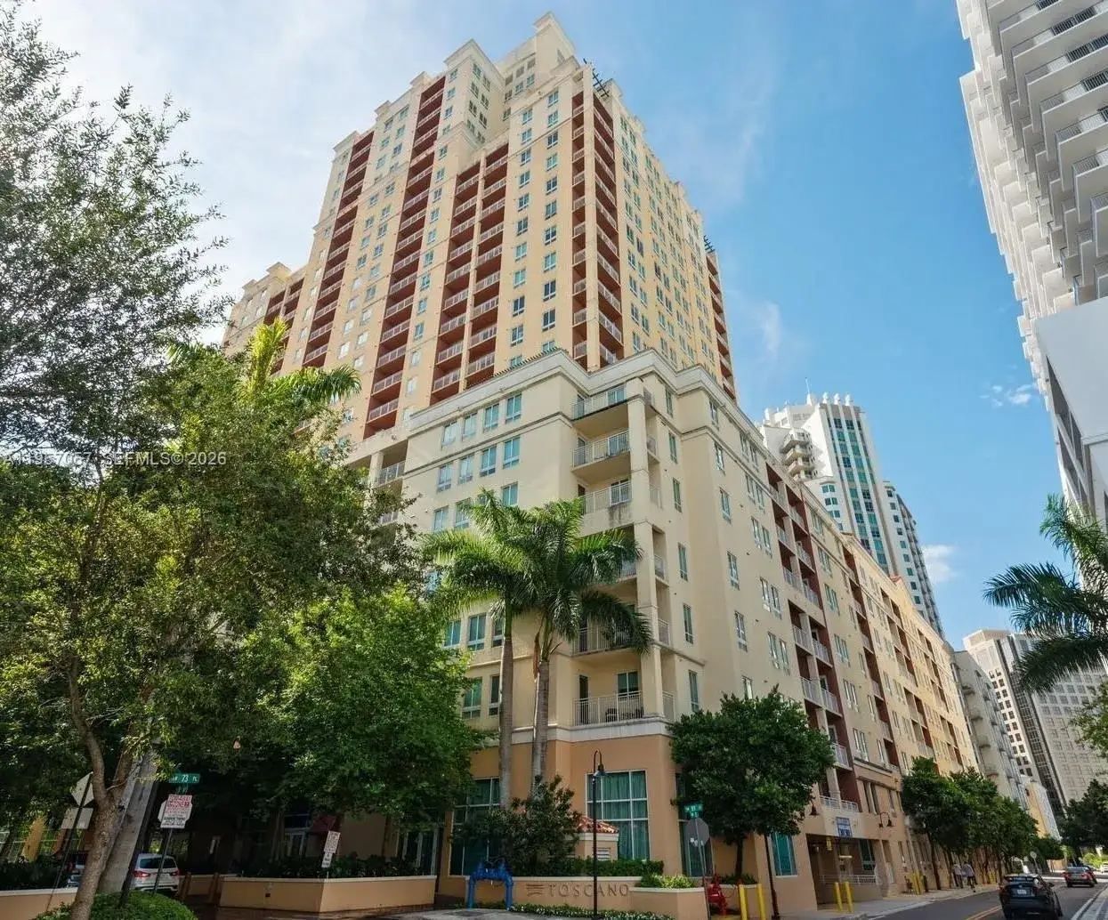 2 bedroom 2 bath Residential for sale at 7350 SW 89th St # 1611S, Miami FL 33156
