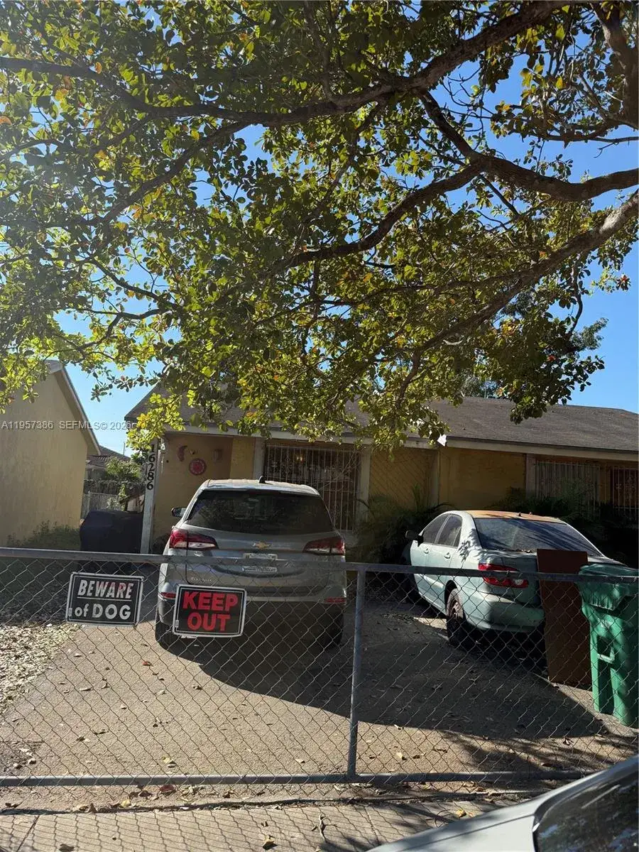 3 bedroom 2 bath Residential for sale at 16286 SW 303rd St, Homestead FL 33033