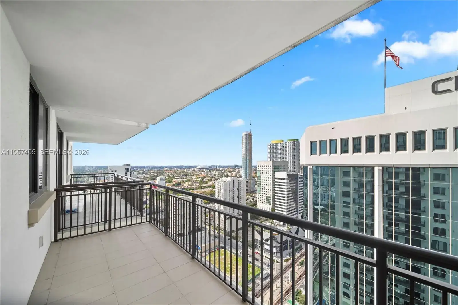 1 bedroom 1 bath Residential for sale at 999 SW 1st Ave # 2915, Miami FL 33130