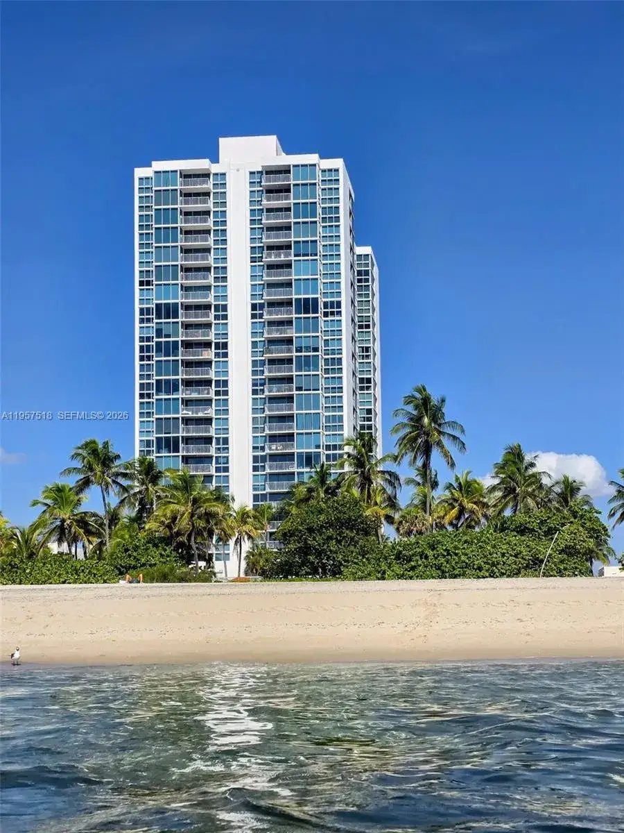 2 bedroom 2 bath Residential for sale at 2655 Collins Ave # 2301, Miami Beach FL 33140