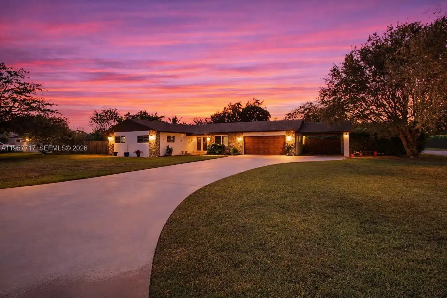 3 bedroom 2 bath Residential for sale at 19520 SW 307th St, Homestead FL 33030