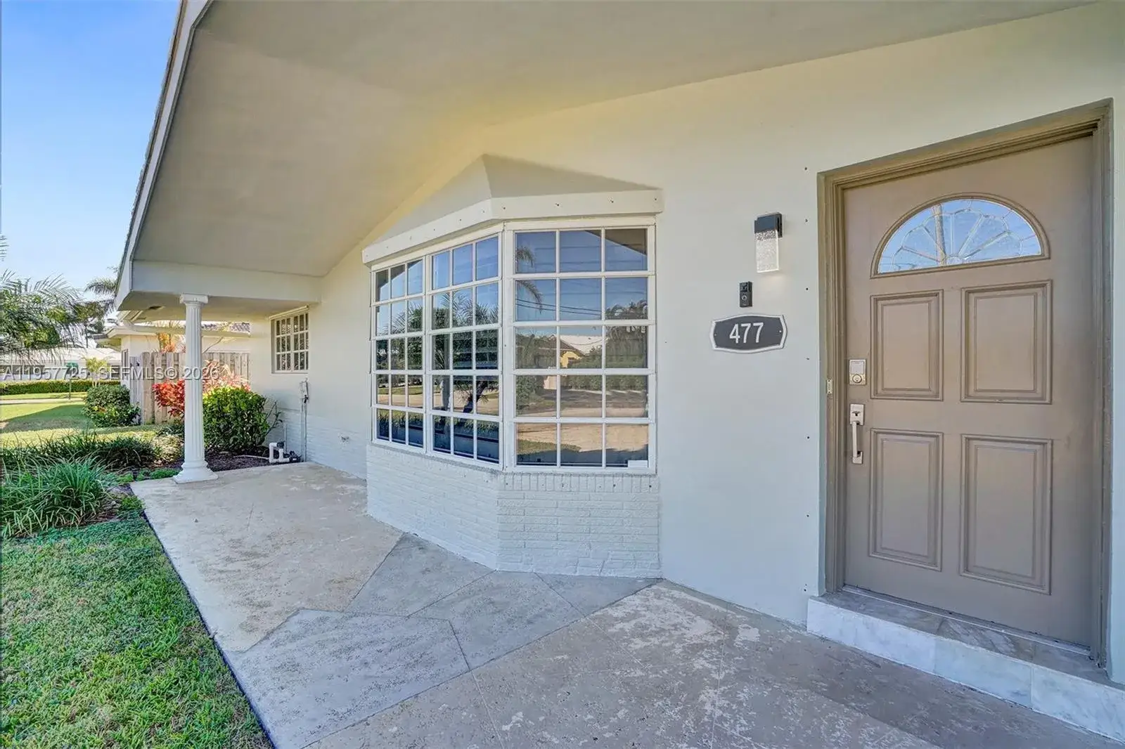 4 bedroom 3 bath Residential for sale at 477 SE 17th Ter, Deerfield Beach FL 33441