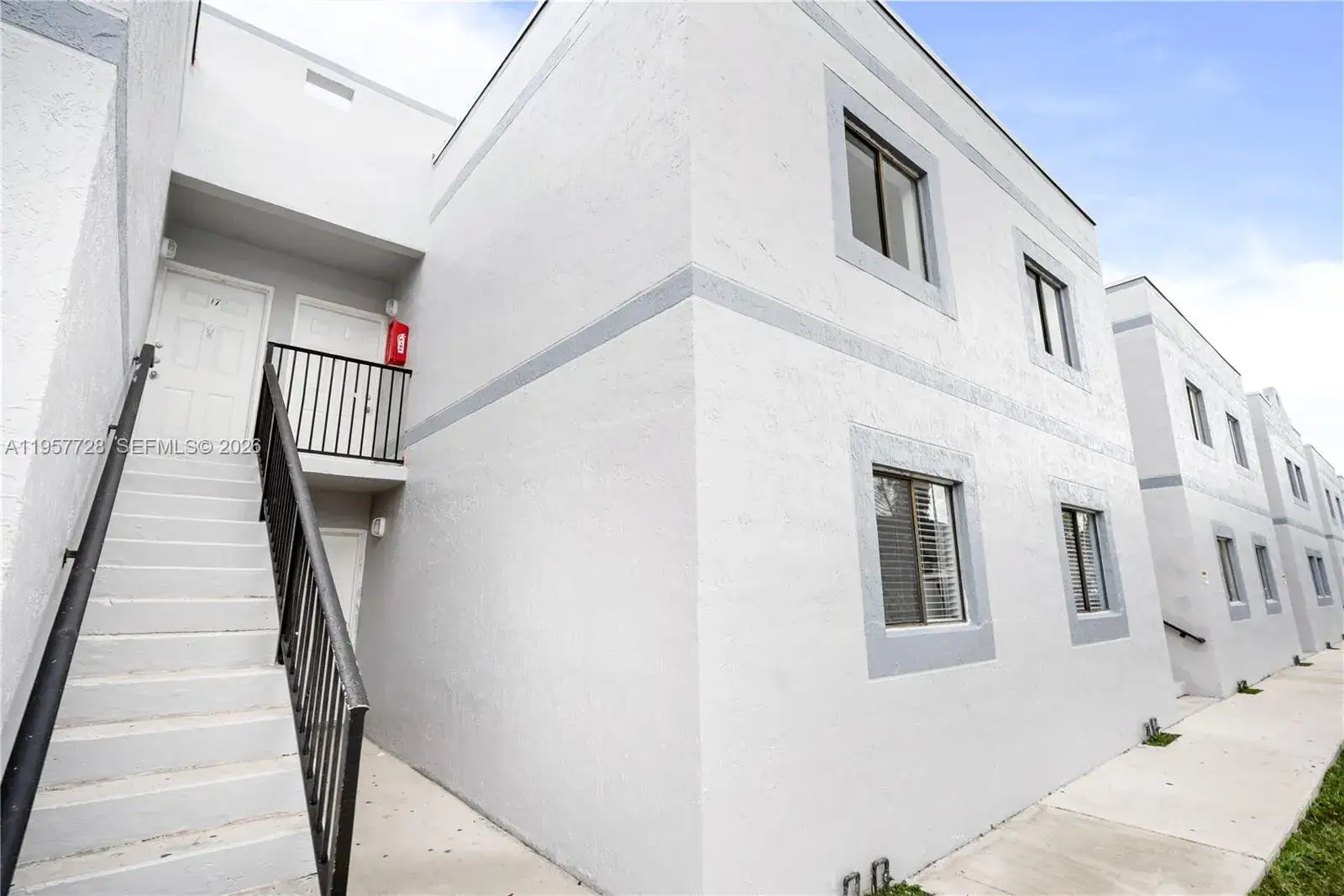 1 bedroom 1 bath Residential Lease for rent at 7805 SW 152nd Ave # 0, Miami FL 33193