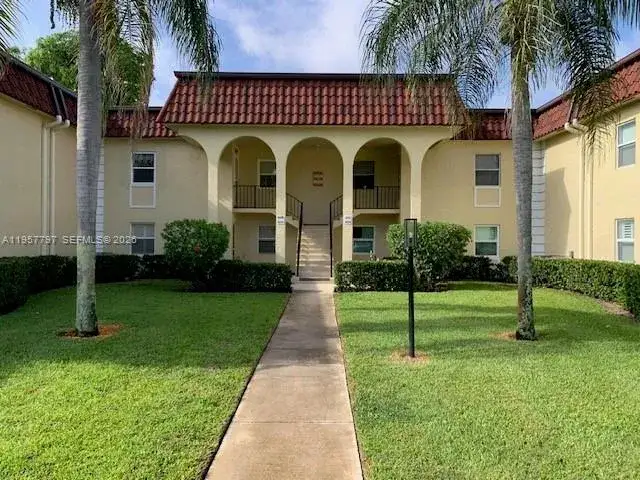 3 bedroom 2 bath Residential Lease for rent at 717 S Us Highway 1 # 504, Jupiter FL 33477
