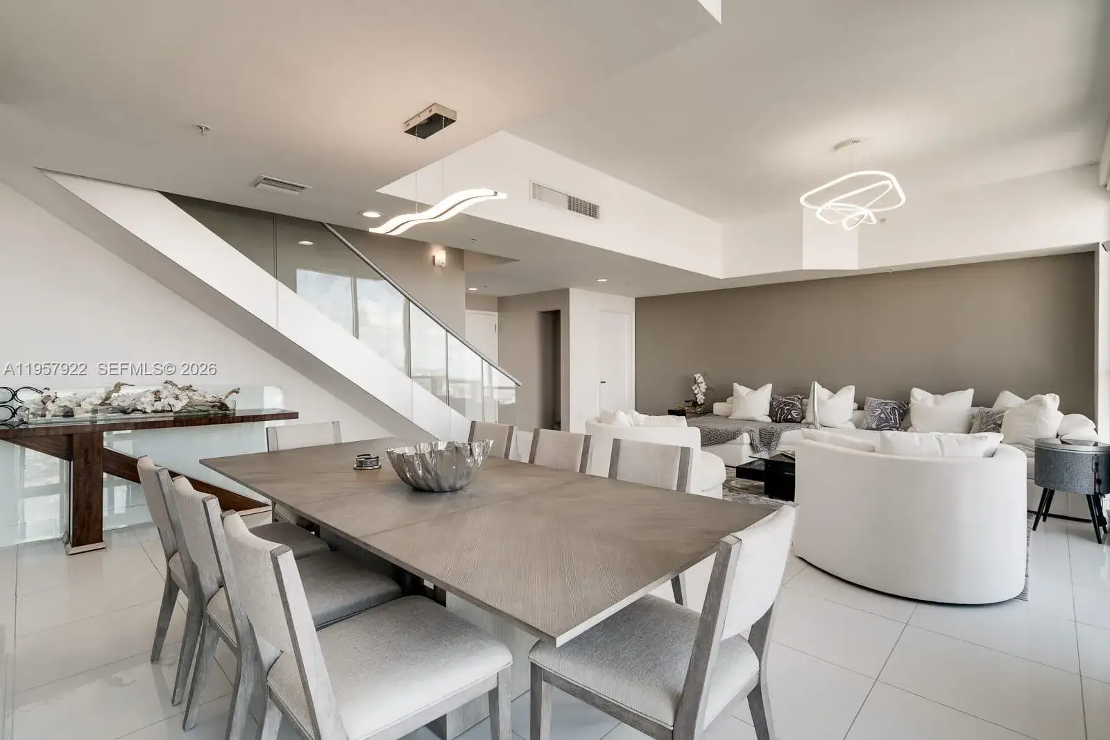 3 bedroom 5 bath Residential for sale at 253 NE 2nd St # 4904, Miami FL 33132