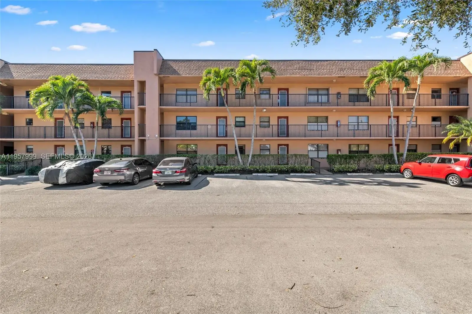 2 bedroom 2 bath Residential for sale at 10300 NW 30th Ct # 109, Sunrise FL 33322